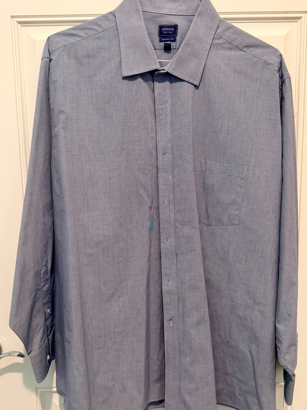 Arrow Men's Light Blue Button-Up Dress Shirt